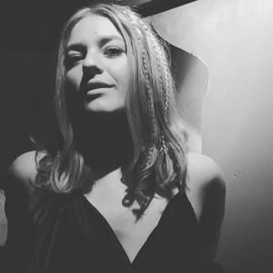 Meet your Posher, Liv